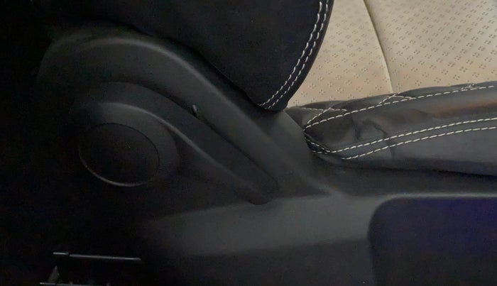 2024 Tata PUNCH ADVENTURE AMT, Petrol, Automatic, 9,756 km, Driver Side Adjustment Panel
