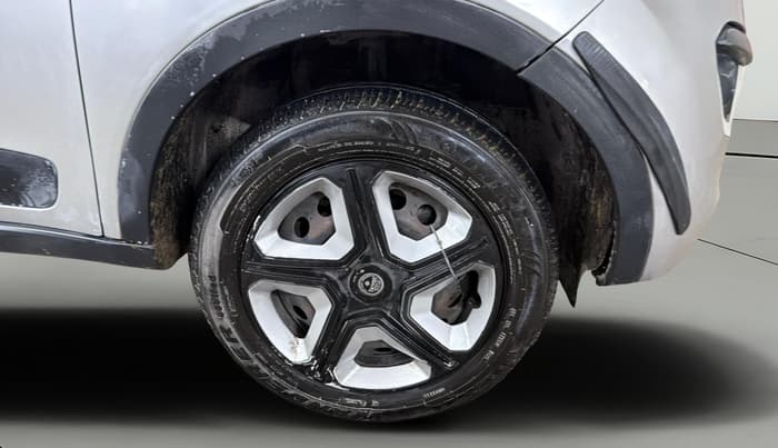 2018 Tata NEXON XM PETROL, Petrol, Manual, 53,678 km, Right Front Wheel