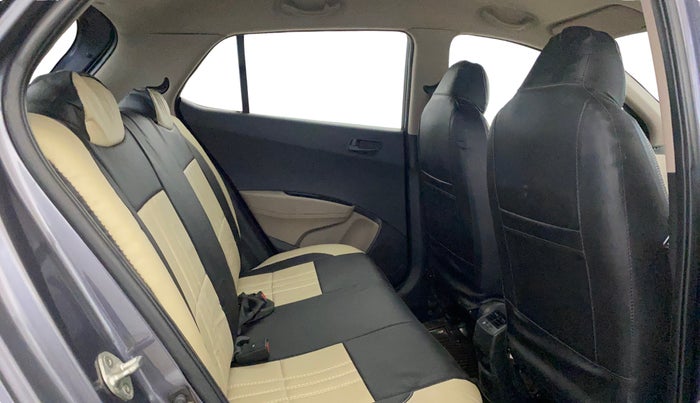 2014 Hyundai Grand i10 MAGNA 1.2 KAPPA VTVT, Petrol, Manual, 28,404 km, Right Side Rear Door Cabin