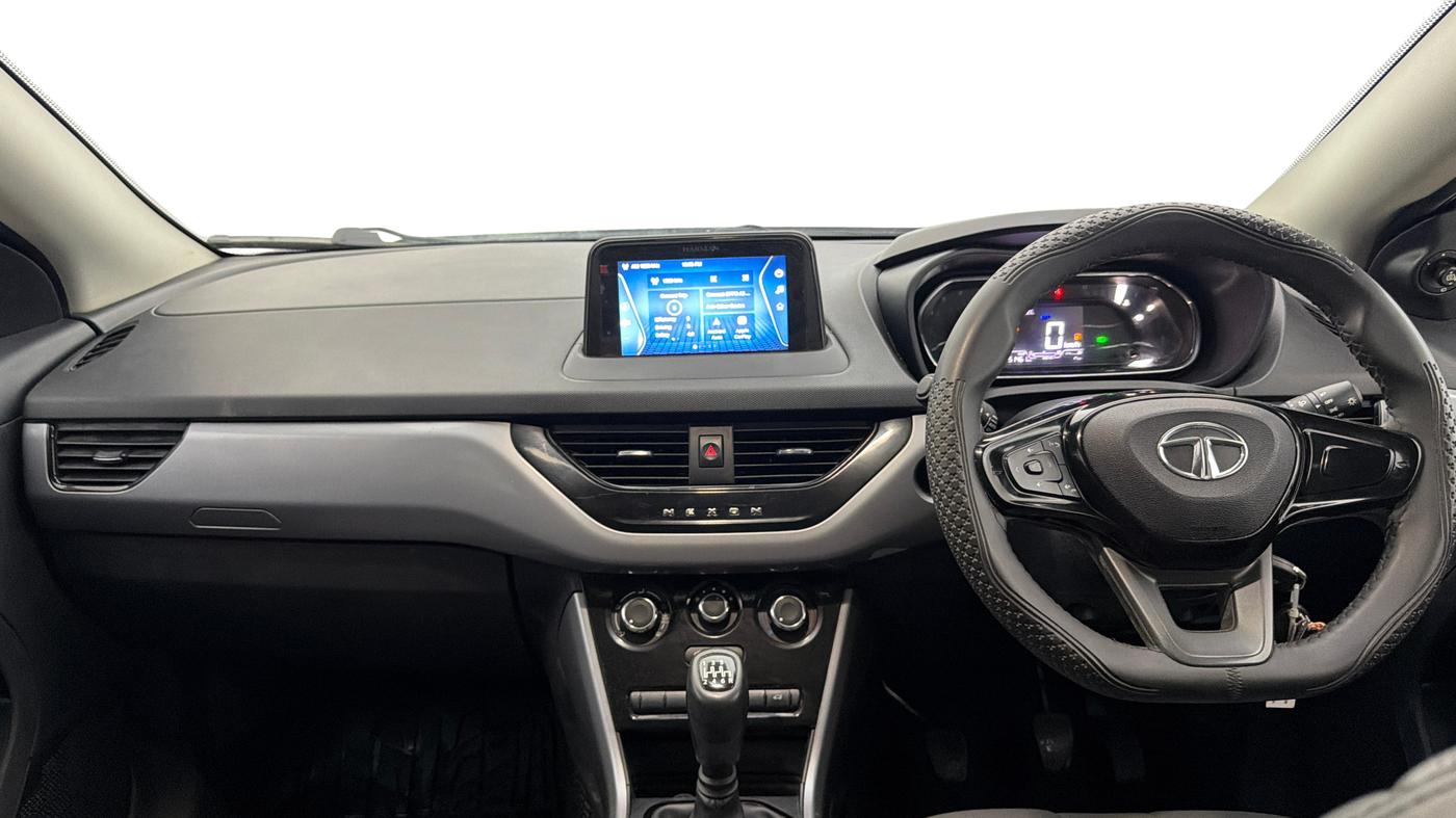 2022 Tata NEXON XM PLUS SUNROOF PETROL, Petrol, Manual, 51,460 km, Dashboard