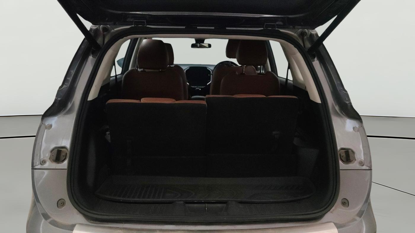 2022 MG HECTOR PLUS SHARP 1.5 PETROL TURBO CVT 6-STR, Petrol, Automatic, 56,886 km, Boot Open Zoomed View