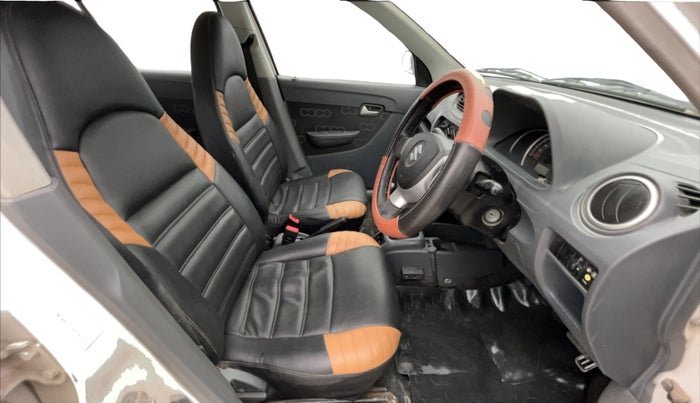 2014 Maruti Alto 800 LX CNG, CNG, Manual, 84,326 km, Right Side Front Door Cabin