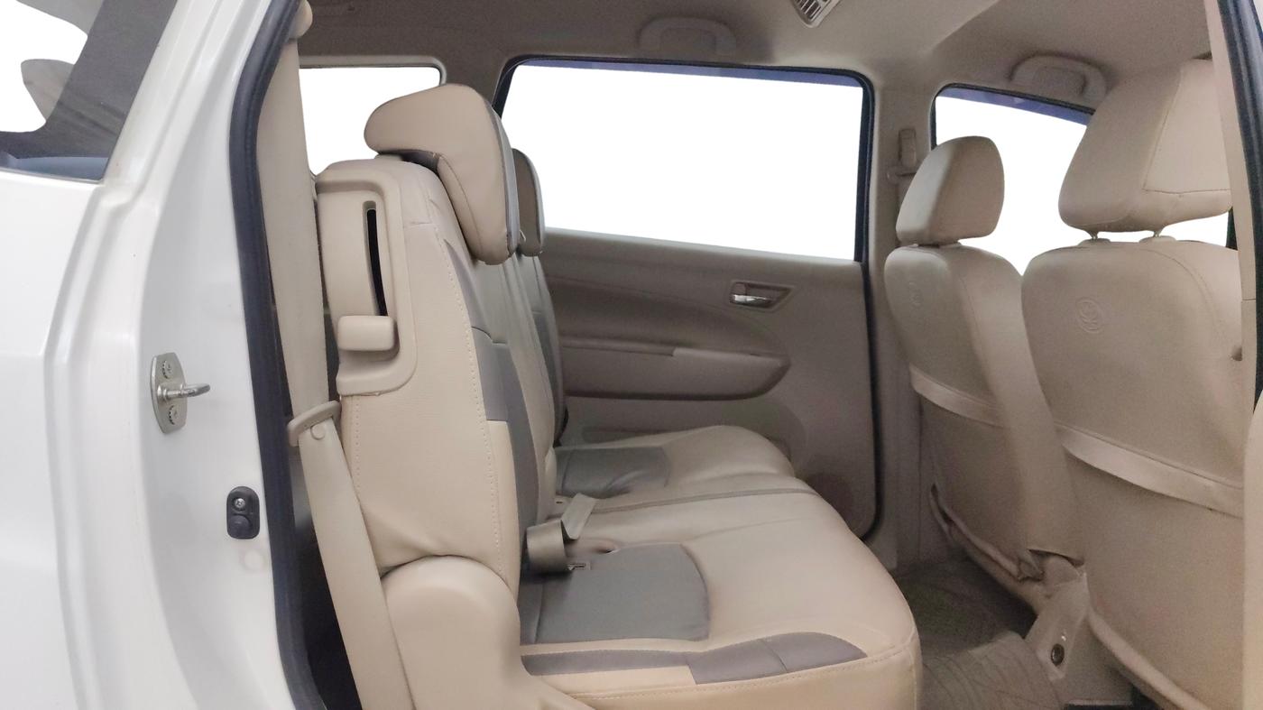 2016 Maruti Ertiga VXI, Petrol, Manual, 60,020 km, Right Side Rear Door Cabin