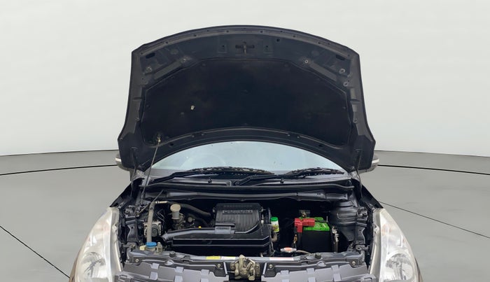 2016 Maruti Swift VXI O, Petrol, Manual, 66,614 km, Open Bonet