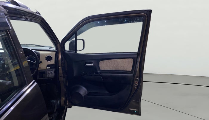 2017 Maruti Wagon R 1.0 VXI, Petrol, Manual, 62,961 km, RHS Front Door