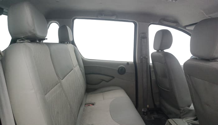2013 Mahindra Quanto C4, Diesel, Manual, 73,926 km, Right Side Rear Door Cabin