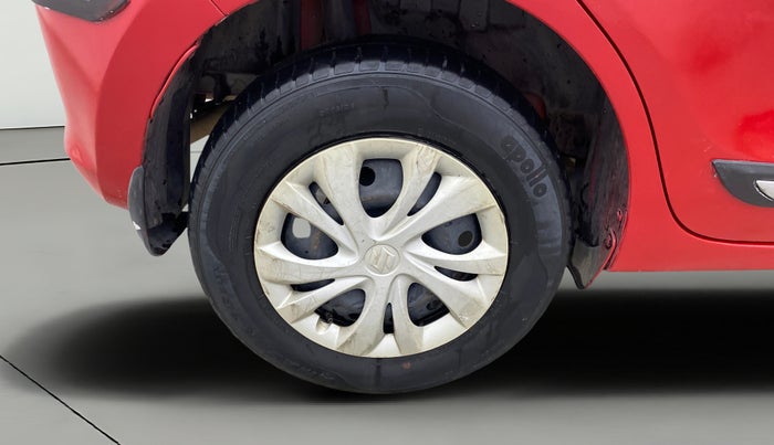 2018 Maruti Swift VDI, Diesel, Manual, 1,00,916 km, Right Rear Wheel