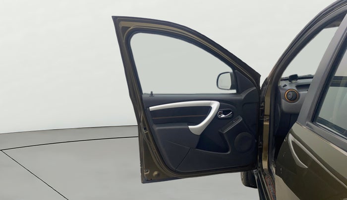 2016 Renault Duster 85 PS RXL DIESEL, Diesel, Manual, 76,902 km, LHS Front Door