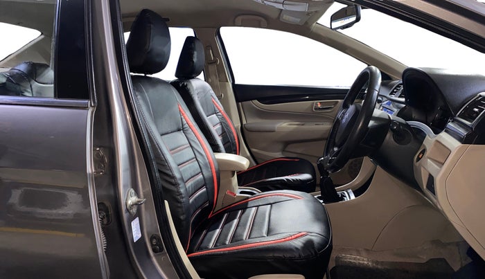 2017 Maruti Ciaz ALPHA 1.4 PETROL, Petrol, Manual, 53,995 km, Right Side Front Door Cabin