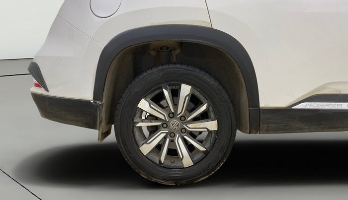 2020 MG HECTOR PLUS SMART 2.0 DIESEL TURBO MT 6-STR, Diesel, Manual, 1,42,262 km, Right Rear Wheel