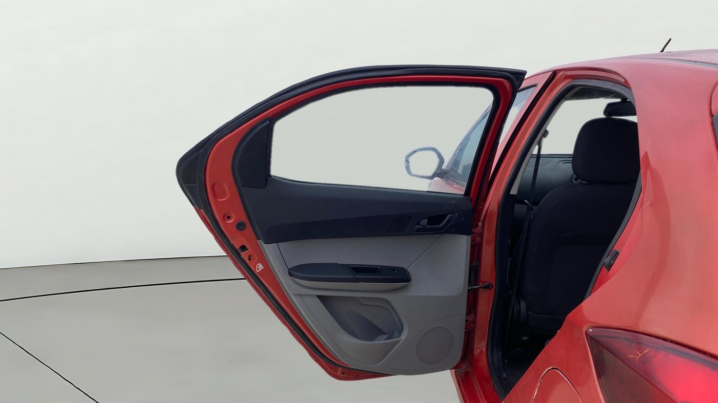 2021 Tata Tiago XT PETROL, Petrol, Manual, 41,667 km, LHS Rear Door