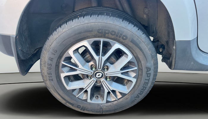 2021 Renault Duster RXZ 1.5 PETROL MT, Petrol, Manual, 75,397 km, Right Rear Wheel