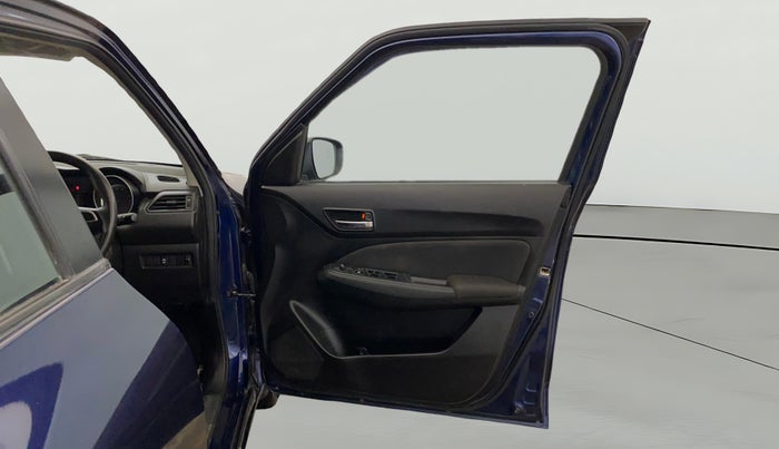 2021 Maruti Swift VXI, Petrol, Manual, 32,217 km, RHS Front Door