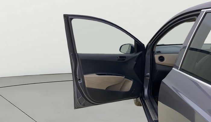 2017 Hyundai Grand i10 MAGNA 1.2 KAPPA VTVT, CNG, Manual, 1,17,518 km, LHS Front Door