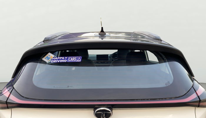 2025 Tata NEXON Fearless Plus (PS) 1.2 iCNG 6MT Dual Tone, CNG, Manual, 8,858 km, Rear Windshield