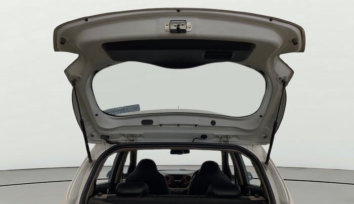 2016 Hyundai Grand i10 ASTA (O) 1.2 KAPPA VTVT, Petrol, Manual, 28,183 km, Boot Door Open