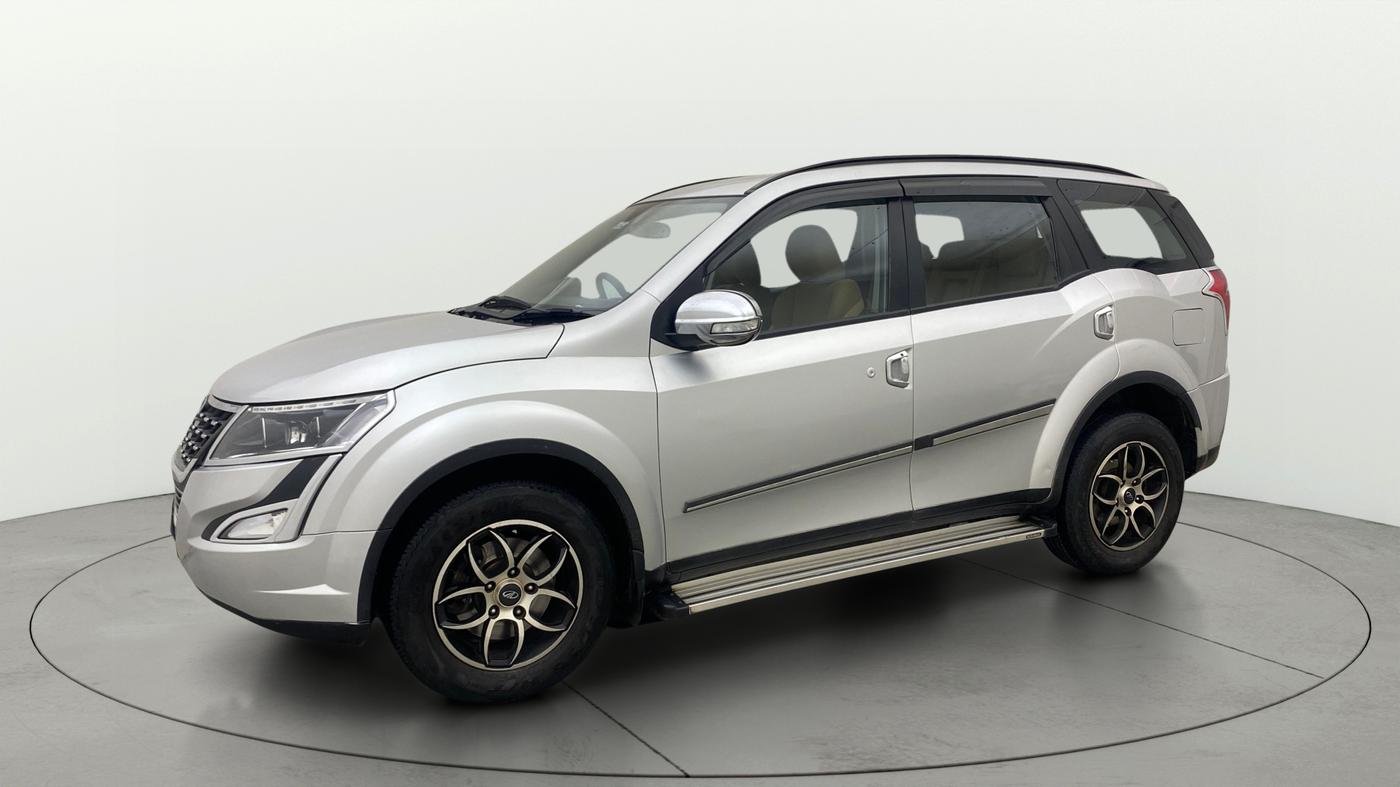 2020 Mahindra XUV500 W7, Diesel, Manual, 68,921 km, Left Front Diagonal