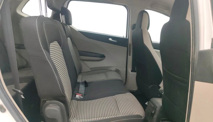 2023 Renault TRIBER RXZ, Petrol, Manual, 33,265 km, Right Side Rear Door Cabin