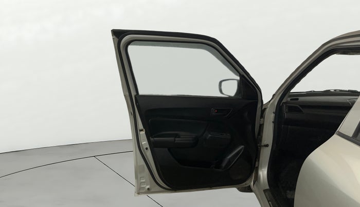 2021 Maruti Swift LXI, Petrol, Manual, 34,003 km, LHS Front Door