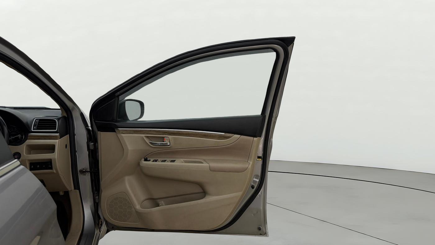 2021 Maruti Ciaz ALPHA  AT 1.5 SHVS PETROL, Petrol, Automatic, 44,856 km, RHS Front Door