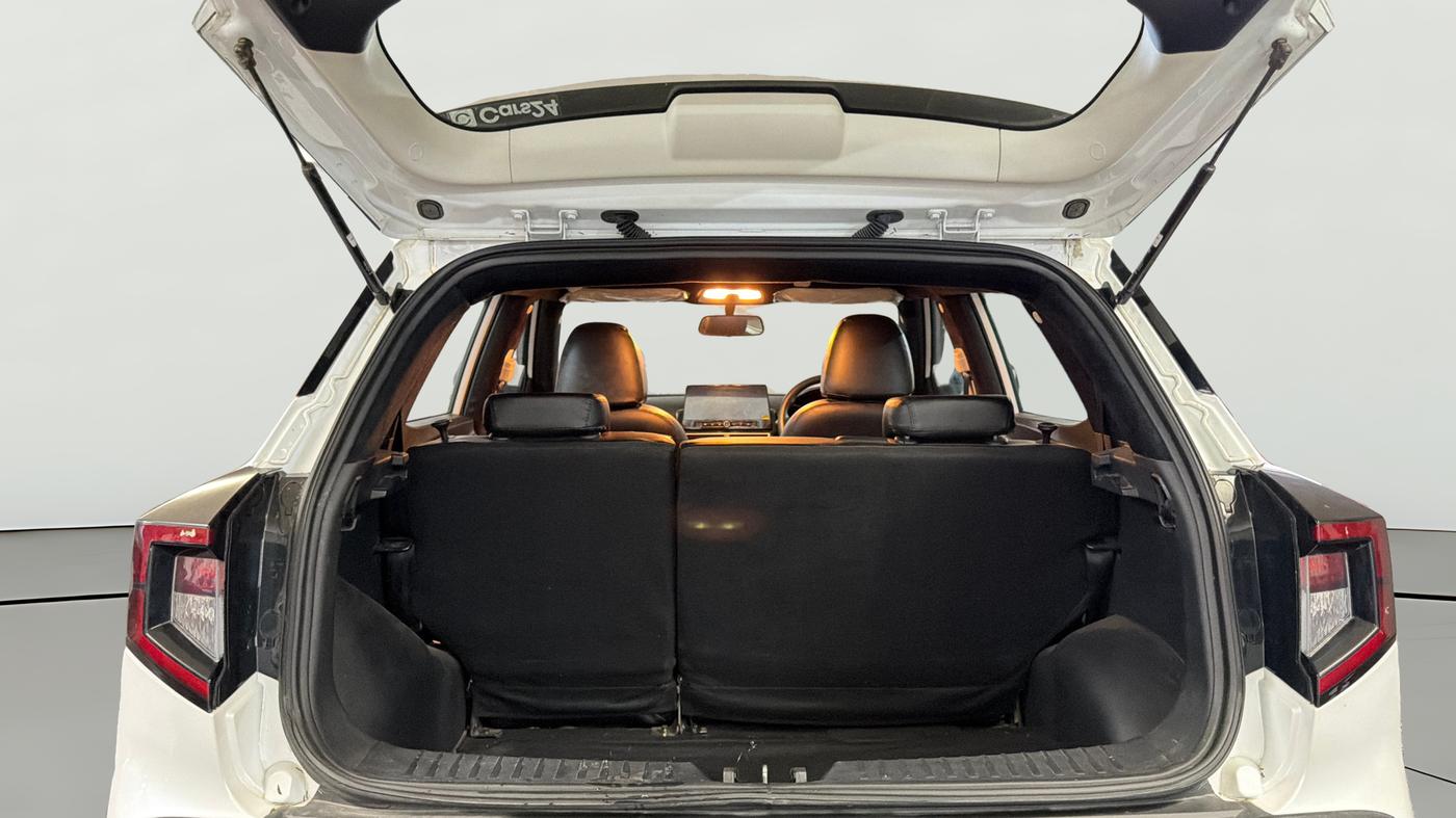2025 Mahindra XUV 3XO MX3 Pro 1.2 L TCMPFi, Petrol, Manual, 5,280 km, Boot Open Zoomed View