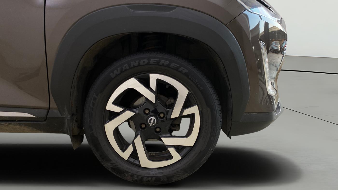 2023 Nissan MAGNITE XV Premium AMT, Petrol, Automatic, 38,936 km, Right Front Wheel