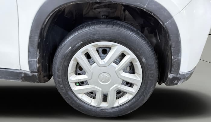 2021 Maruti Vitara Brezza VXI AT SHVS, Petrol, Automatic, 67,195 km, Right Front Wheel