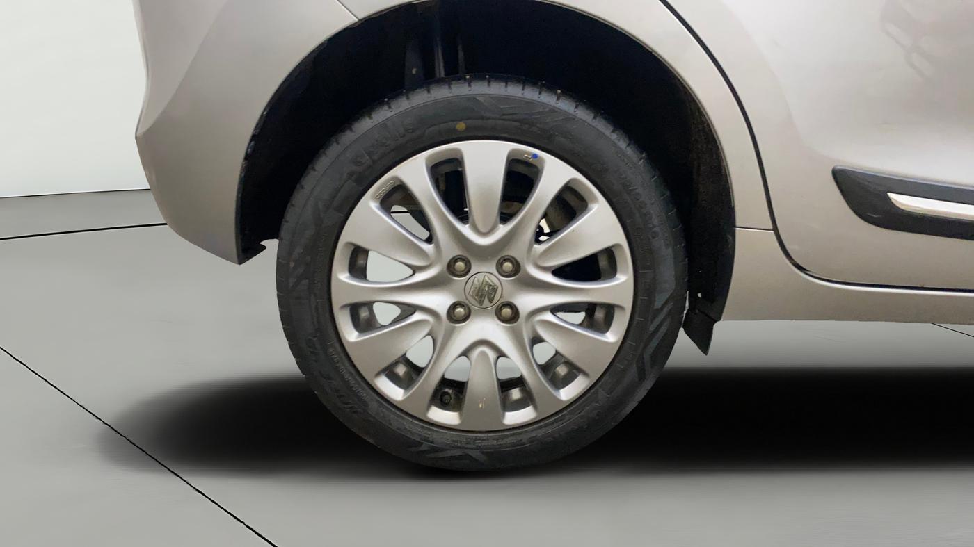 2018 Maruti Baleno ZETA CVT PETROL 1.2, Petrol, Automatic, 65,673 km, Right Rear Wheel