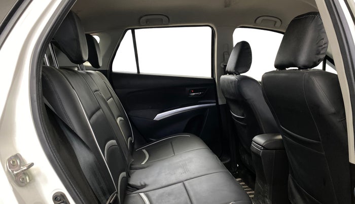 2022 Maruti S Cross ZETA 1.5, Petrol, Manual, 25,620 km, Right Side Rear Door Cabin