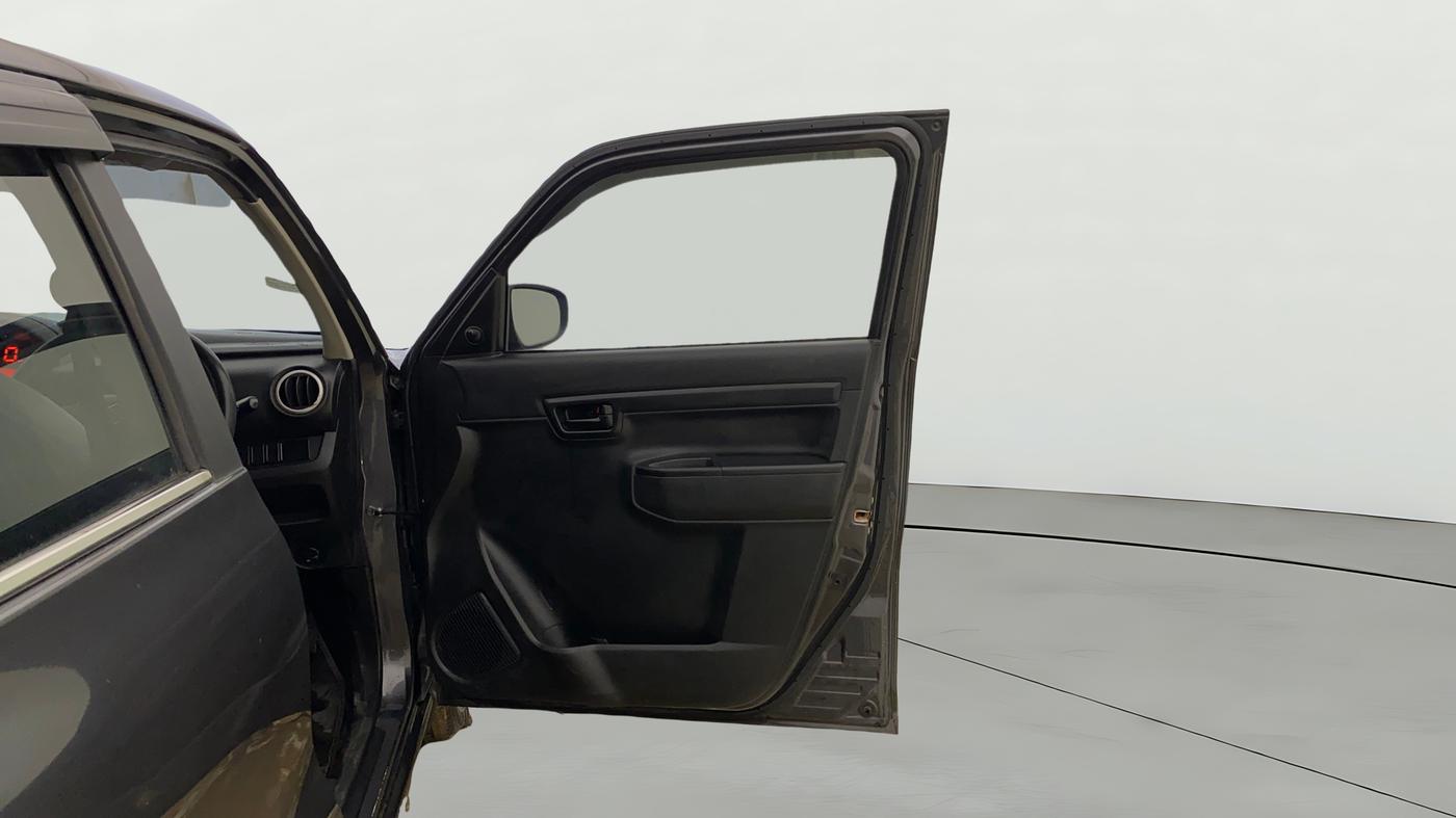 2021 Maruti S PRESSO VXI+, Petrol, Manual, 45,113 km, RHS Front Door