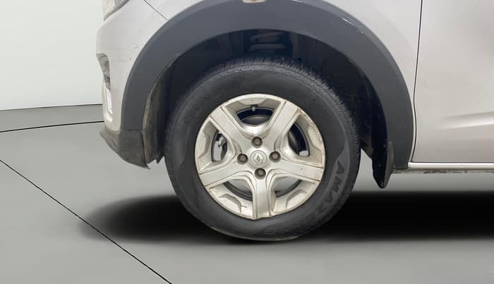 2019 Renault TRIBER RXZ, Petrol, Manual, 44,865 km, Left Front Wheel