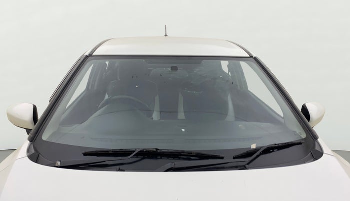 2017 Maruti Baleno DELTA PETROL 1.2, Petrol, Manual, 1,19,690 km, Front Windshield