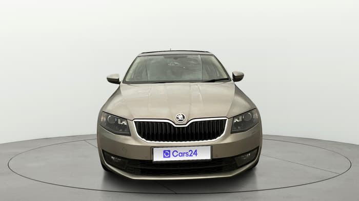 2017 Skoda Octavia STYLE PLUS AT 1.8 TSI, Petrol, Automatic, 1,03,026 km, Front