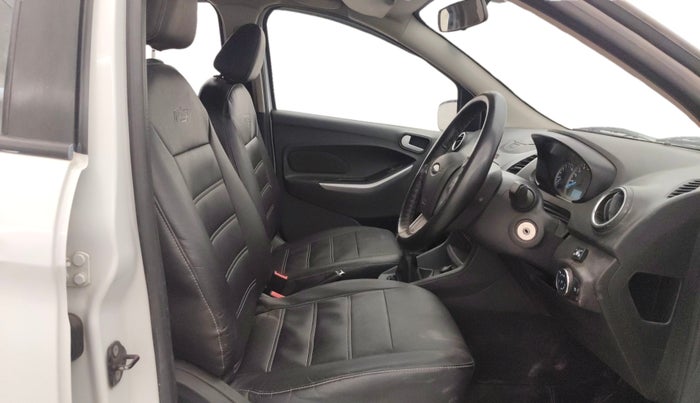 2016 Ford New Figo TITANIUM 1.2 PETROL MT, CNG, Manual, 84,195 km, Right Side Front Door Cabin