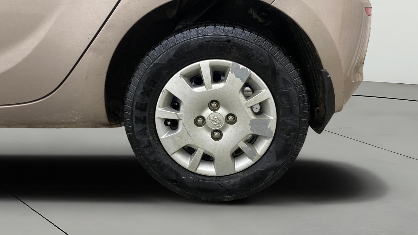 2013 Hyundai i20 MAGNA 1.2, Petrol, Manual, 71,943 km, Left Rear Wheel