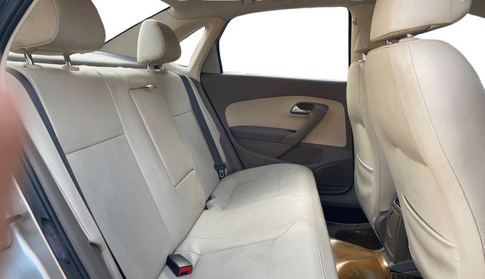 2016 Skoda Rapid 1.5 TDI CR STYLE PLUS AT, Diesel, Automatic, 1,32,232 km, Right Side Rear Door Cabin