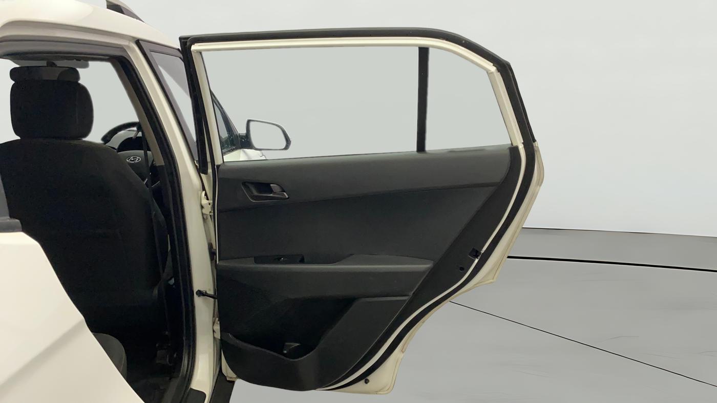 2017 Hyundai Creta SX PLUS AT 1.6 PETROL, Petrol, Automatic, 72,957 km, RHS Rear Door