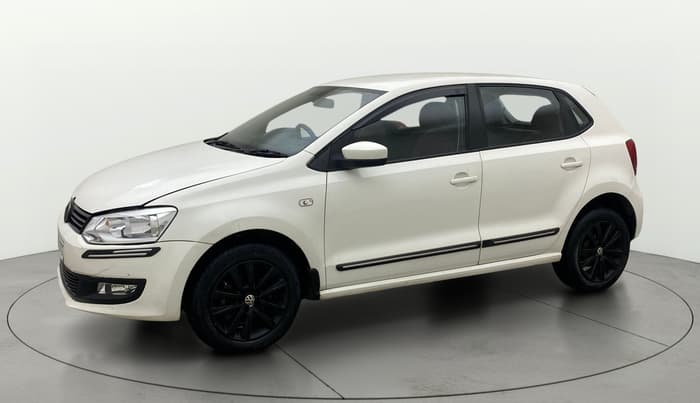 2013 Volkswagen Polo HIGHLINE DIESEL, Diesel, Manual, 1,41,737 km, Left Front Diagonal