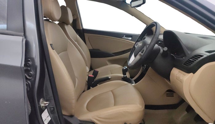 2013 Hyundai Verna FLUIDIC 1.6 VTVT SX, Petrol, Manual, 53,145 km, Right Side Front Door Cabin