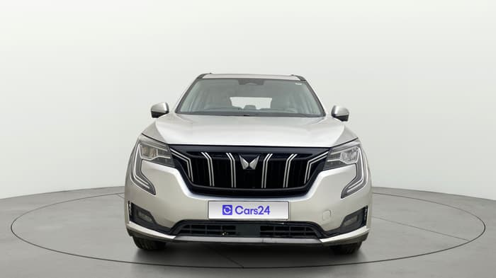 2021 Mahindra XUV700 AX 7 LUXURY P AT 7 STR, Petrol, Automatic, 1,33,099 km, Front