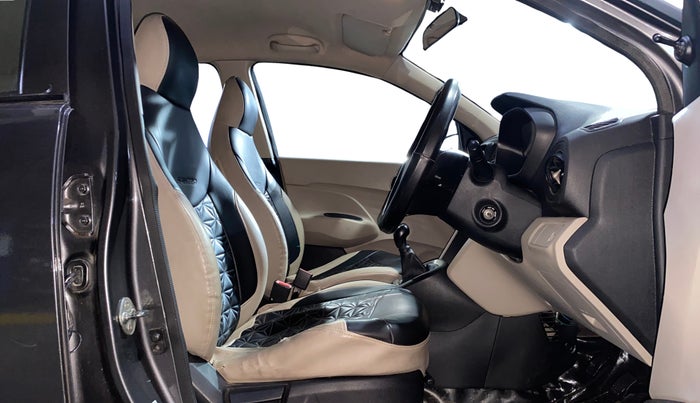 2019 Hyundai NEW SANTRO ERA, Petrol, Manual, 81,399 km, Right Side Front Door Cabin