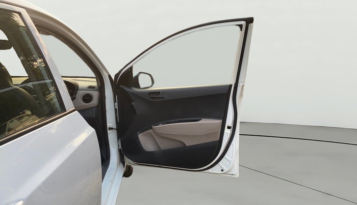 2018 Hyundai Grand i10 MAGNA 1.2 KAPPA VTVT, Petrol, Manual, 21,956 km, RHS Front Door