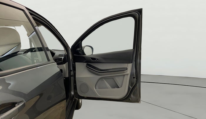 2023 Tata Tiago XT (O) PETROL, Petrol, Manual, 24,509 km, RHS Front Door