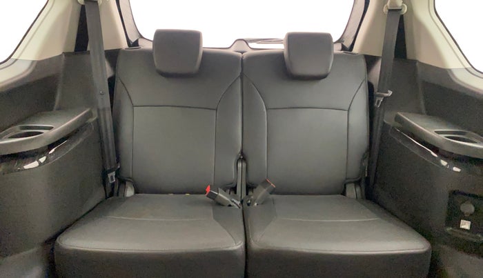 2023 Maruti XL6 ALPHA AT, Petrol, Automatic, 26,540 km, Third Seat Row ( optional )