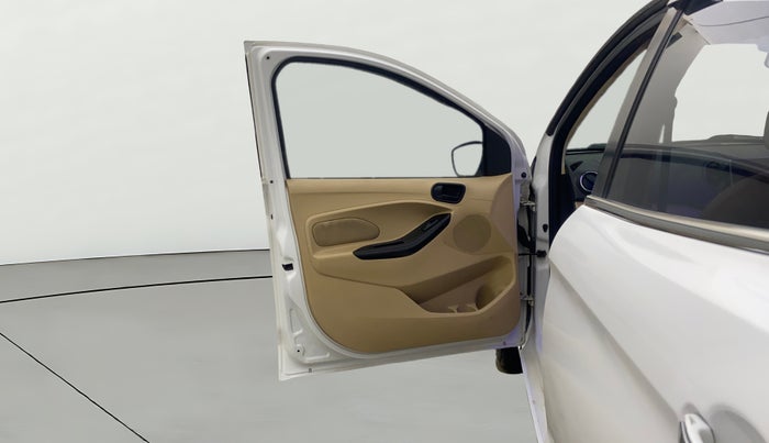 2015 Ford Figo Aspire TREND 1.2 PETROL, Petrol, Manual, 48,773 km, LHS Front Door