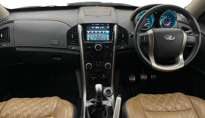 2021 Mahindra XUV500 W11, Diesel, Manual, 84,886 km, Dashboard