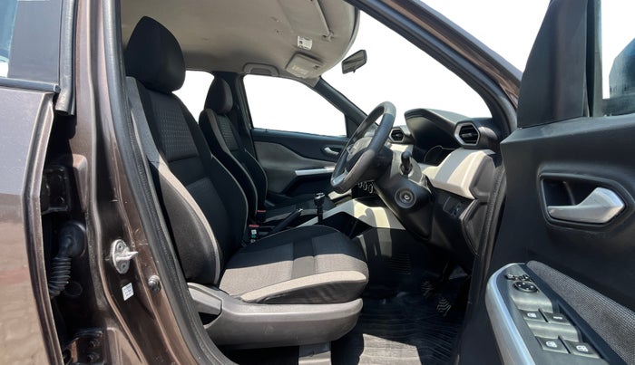 2022 Nissan MAGNITE XL, Petrol, Manual, 63,952 km, Right Side Front Door Cabin