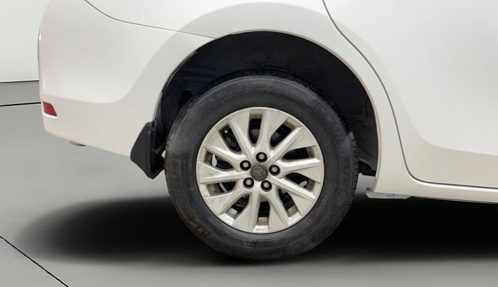 2018 Toyota Corolla Altis G PETROL, Petrol, Manual, 42,165 km, Right Rear Wheel