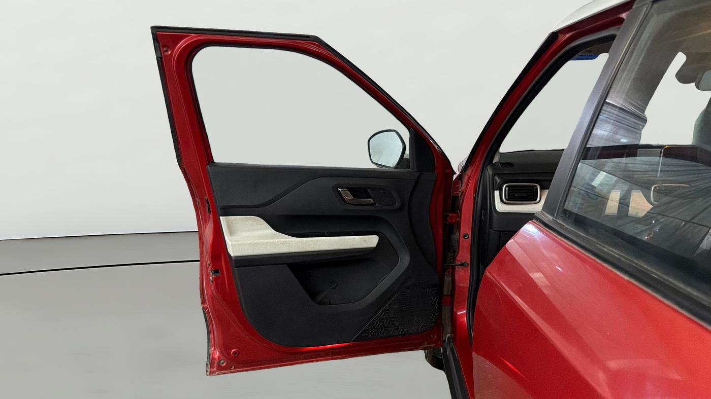 2022 Tata PUNCH  ACCOMPLISHED AMT CAMO EDITION, Petrol, Automatic, 33,734 km, LHS Front Door