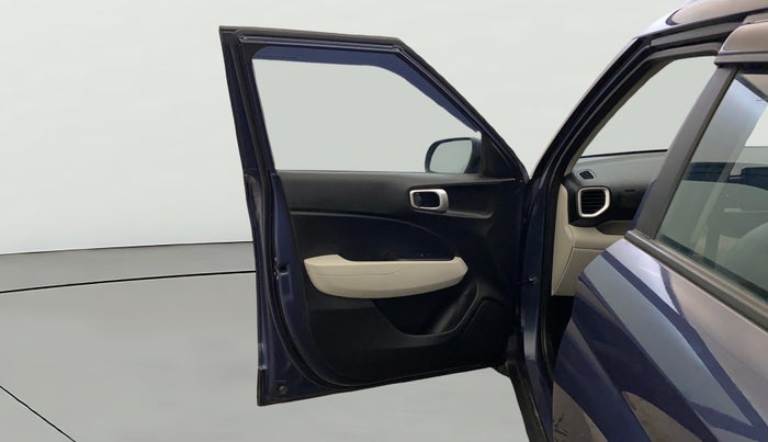 2022 Hyundai VENUE S 1.2, Petrol, Manual, 11,694 km, LHS Front Door